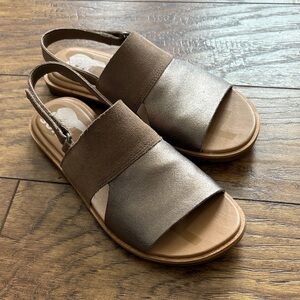 Sorel Women's Tan and Brown Sandals